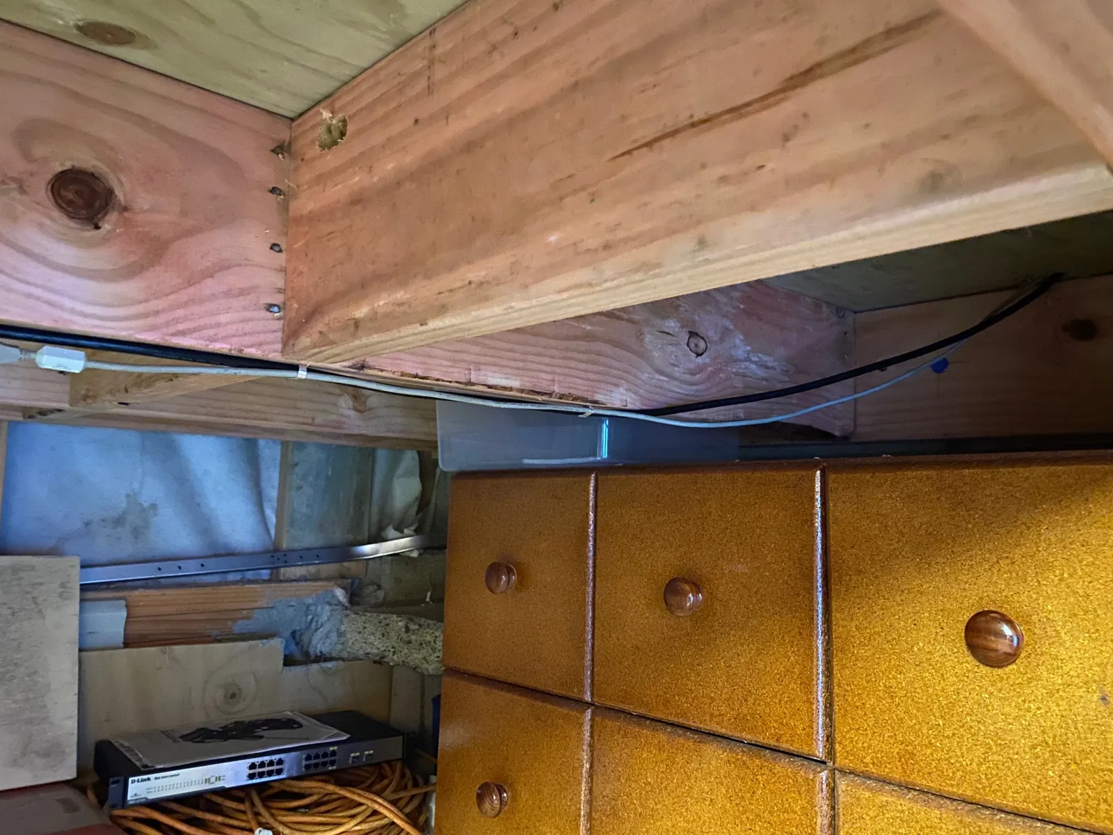 New data and display cables routed along the observatory beams